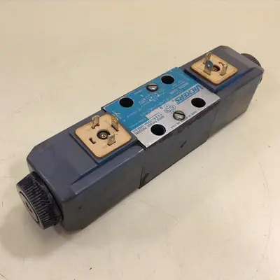 USED VICKERS DG4V-3-6C-M-U-HL7-60