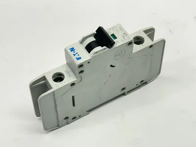 FAZ-C4/1-NA-L-SP | Eaton  Circuit Breaker 1-Pole 4A 240V - Used