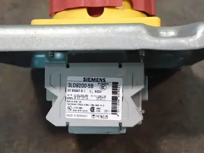Siemens  Disconnect Switch