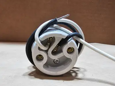 New | in-Stock PHOENIX 4502300 Lighting British Columbia CA | Lenmark #1440036
