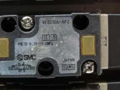 SMC VFS2300-5FZ Pneumatic 8-Station Solenoid Manifold w/6 Valves 24VDC VFS2000