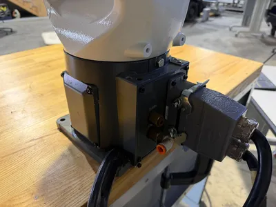 2015 FANUC FANUC LR MATE 200ID 6 Axis Robots | K.B. Industries LLC (5)