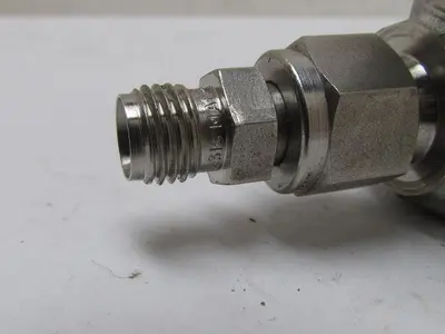 Stainless Steel Integral Bonnet Needle Valve 2-Way St Shutoff 3/8" Tube Fitting