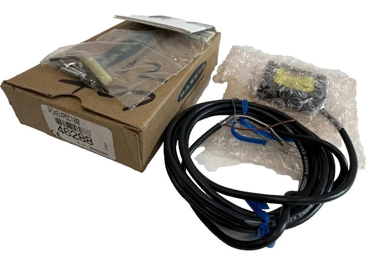 NEW BANNER ENGINEERING PD45VP6C100 LASER SENSOR 46288
