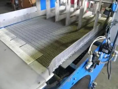 Biner-Ellison Feed/Dump Table