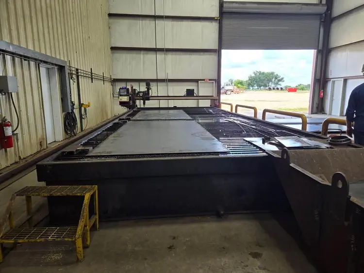 Used 2008 LINCOLN ELECTRIC (TABLE) / HYPERTHERM (PLASMA SOURCE) PLASMA TABLE WITH HPR260 Plasma Cutters Texas US | Texas Machinery Exchange #987550