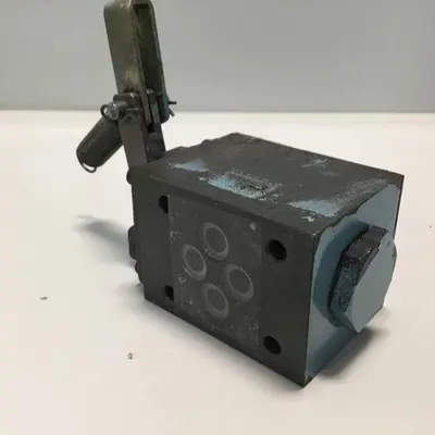 USED YUKEN DCG-01-2B2-4018
