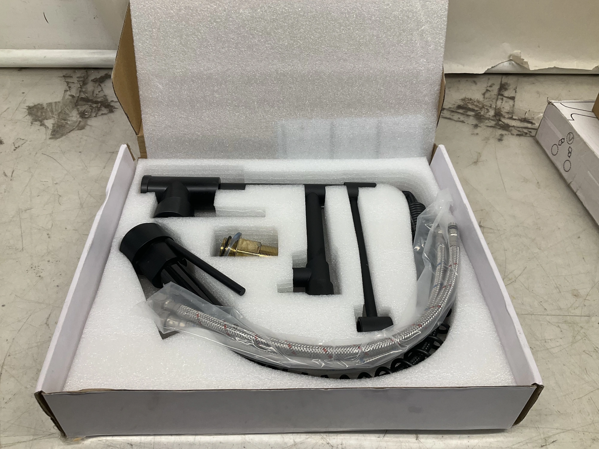 Used _UNKNOWN_ _UNKNOWN_ Faucets / Sprayers Michigan US | Miedema Asset Management Group #1307983