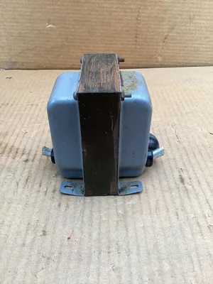 Stancor P-6160 Isolation Transformer 105/115/125V 3-Way Switch