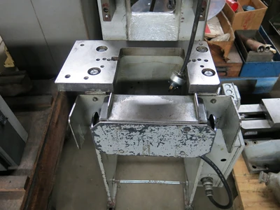 Niagara A-8 Punch Press 8 Ton 1 phase