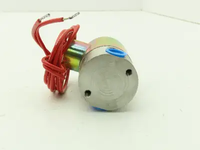 Honeywell Skinner V5D34390 Solenoid Valve 3-Way NC 120V 400 PSI 1/4" NPT