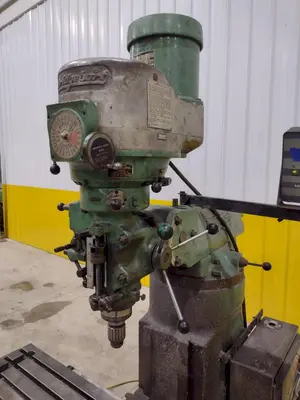 1.5 HP BRIDGEPORT SERIES I VERTICAL MILL & DIGITAL READ OUT MILLING MACHINE: STOCK #20706