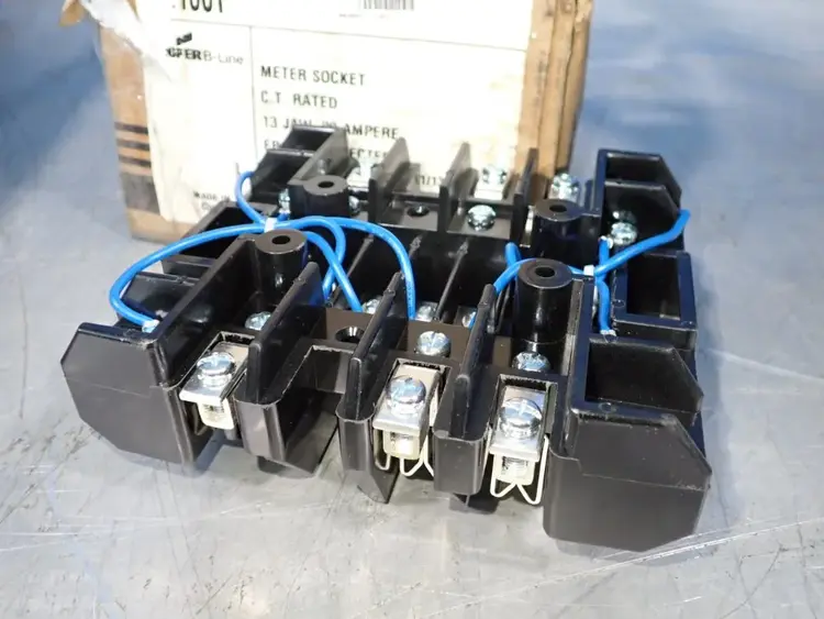 Used COOPER 10013CT Electrical Fittings Ohio US | HGR 24 #754695