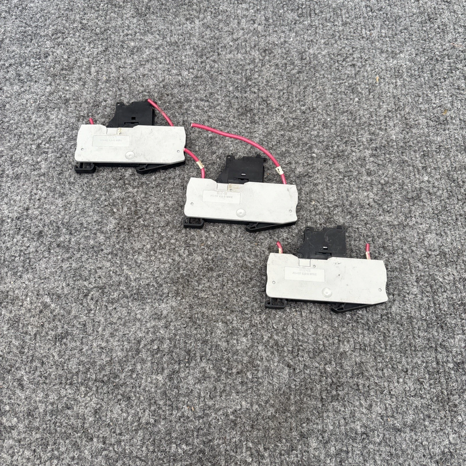 Used Phoenix Contact QTC 2.5-HESI Contact Blocks California US | Davliegogo LLC #1708358
