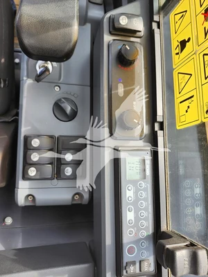 USED 2022 XCMG XE55U