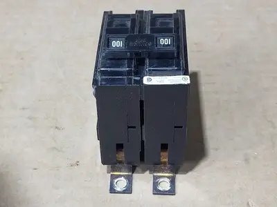 Used CUTLER-HAMMER BA2100 Switchgears British Columbia CA | Lenmark #1438459