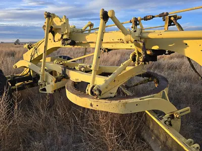 Caterpillar 12' Motor Grader