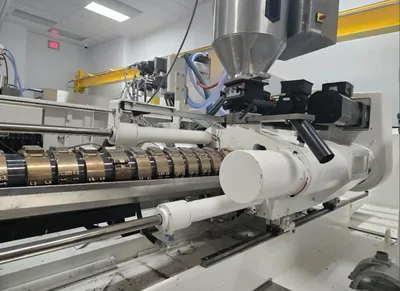 2015 ENGEL E-VICTORY 1340/440 Injection Molding Horizontal/Vertical | Machinery Network (3)