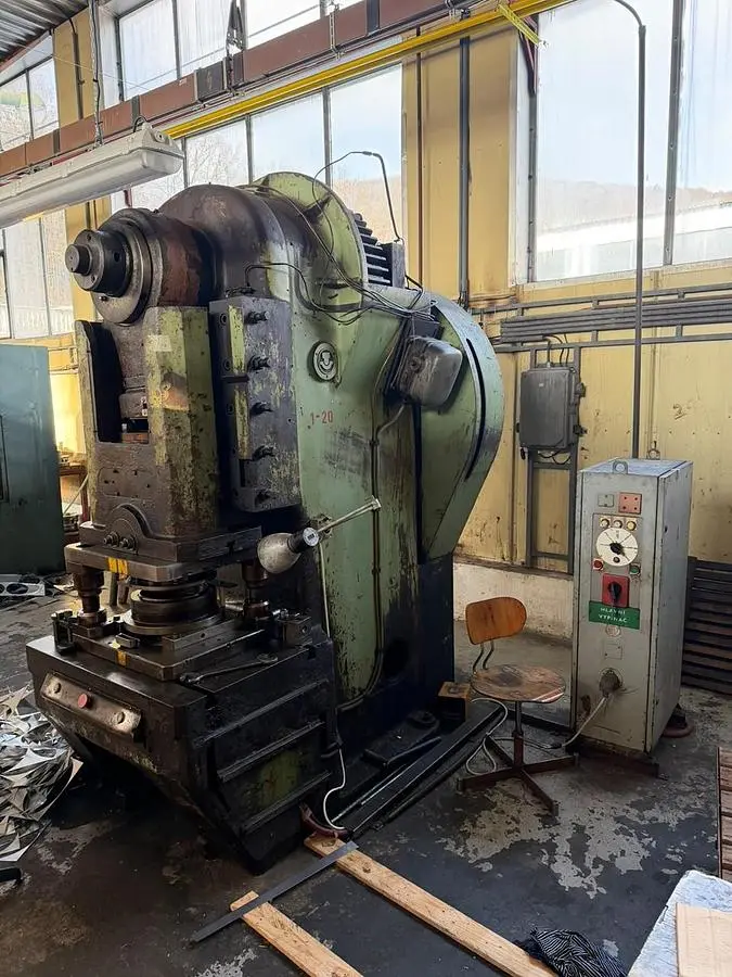 Used 1990 SMERAL LENA 25 C C-Frame Presses CZ | Amaron s.r.o. #1518589