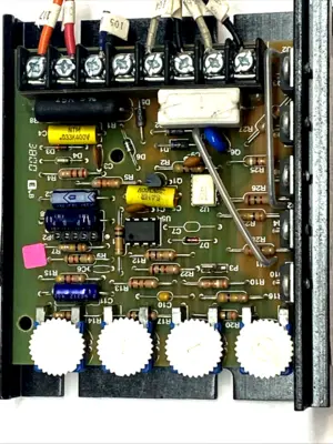 USED DART CONTROLS DC MOTOR SPEED CONTROL 120/240VAC 0–90/180VDC 1HP