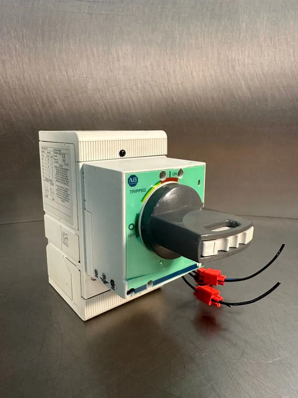 Allen Bradley 140G-G6C3-D12-AJ SERIES A MOLDED CASE CIRCUIT BREAKER (2.1.3)
