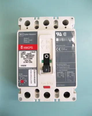 Lot (2) Cutler-Hammer HMCPS (HMCPS007COC) Circuit Breaker 7 Amp 3-Pole H12