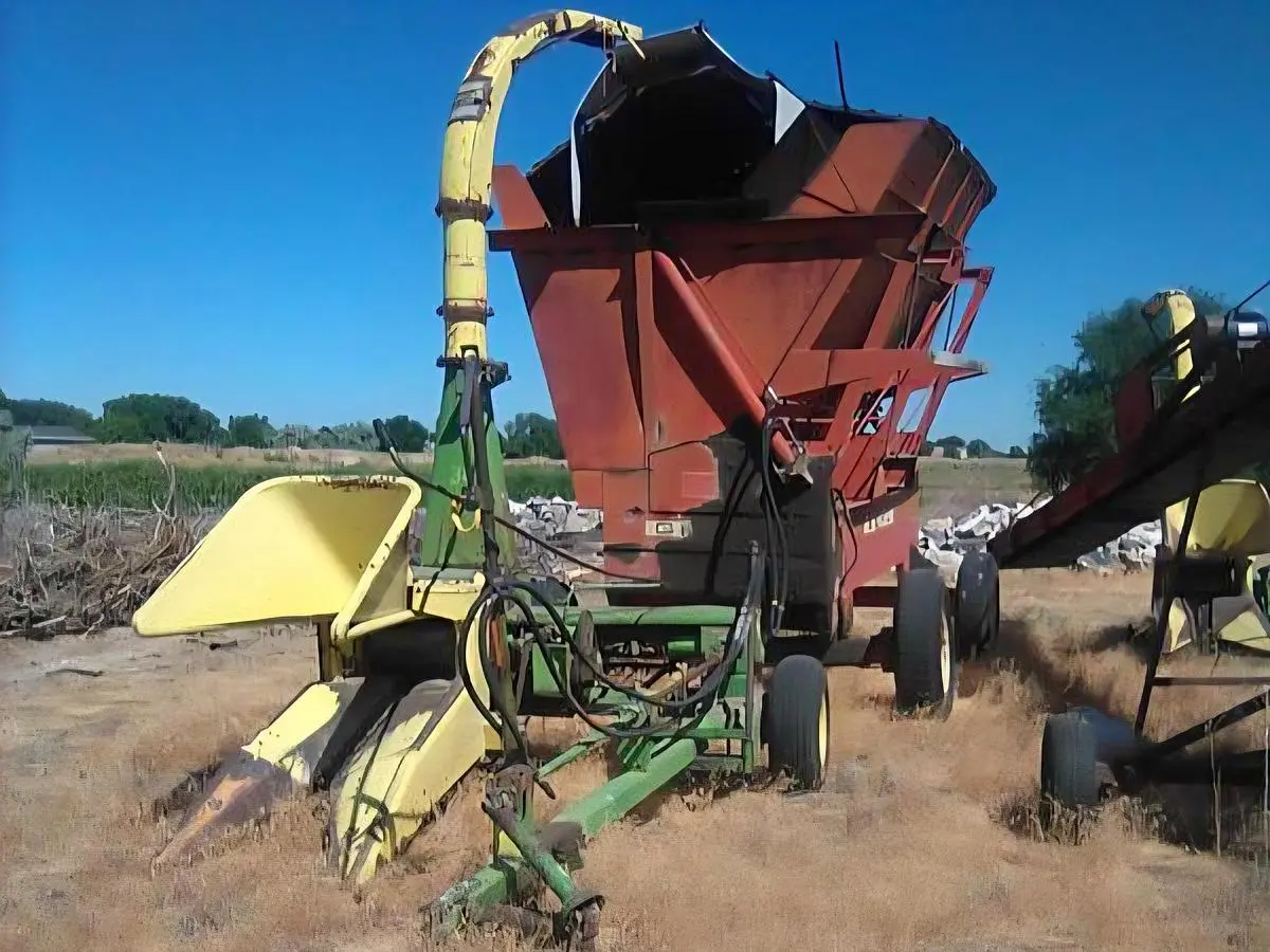 USED JOHN DEERE 34
