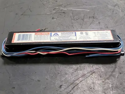 USED ADVANCE TRANFORMER CO VCN-2P32-SC