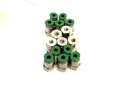 USED CLIPPARD QUICK-PUSH FITTING 4MM OD TUBE M5 FEMALE THREAD