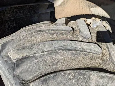 USED 1995 INTERNATIONAL SILVER WHEELS