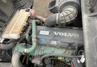 USED 2014 VOLVO VNL 6X4