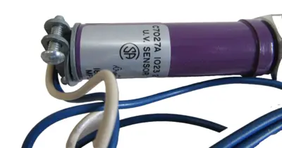 NEW HONEYWELL C7027A 1023 ULTRAVIOLET FLAME DETECTOR C7027A1023