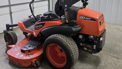 USED 2024 Kubota ZD1211L-72