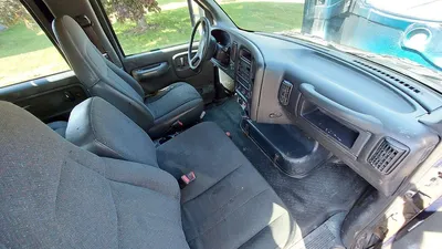 2005 GMC C7500 Dump Trucks | Platinum Group (42)
