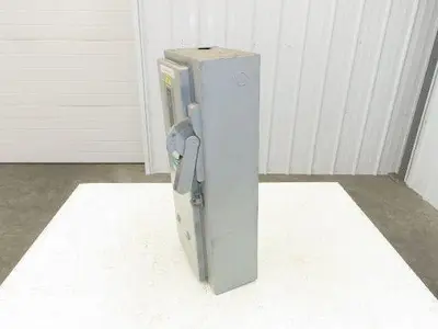 Allen Bradley Combination Motor Starter Size 0 Fusible 5Hp 600V 3PH