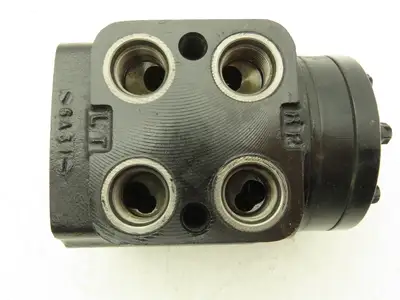 Char-Lynn Eaton 211-1008-002 Hydraulic Power Steering Pump Off Rico PLR-DD-100