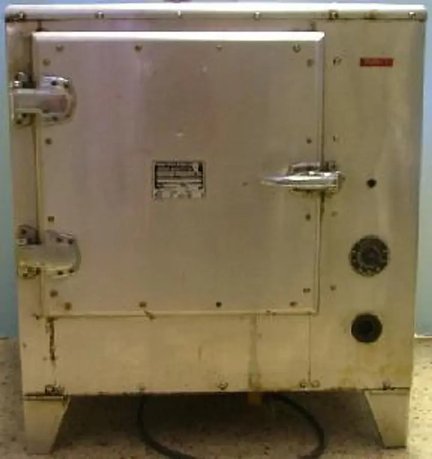 USED THERMO FISHER SCIENTIFIC GSL 1300X