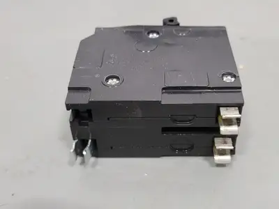 Used SCHNEIDER ELECTRIC QO215 Switchgears British Columbia CA | Lenmark #240535