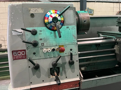 COLCHESTER TRIUMPH 2000 Lathes, Engine, Center | ESP Machinery Australia Pty Ltd (3)