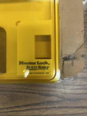 New | in-Stock MASTER LOCK 1484 Misc Electrical & Power Parts Ohio US | Surplus Asset Holdings #1235396