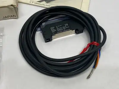USED KEYENCE FIBER AMPLIFIER, CABLE TYPE, MAIN UNIT, NPN