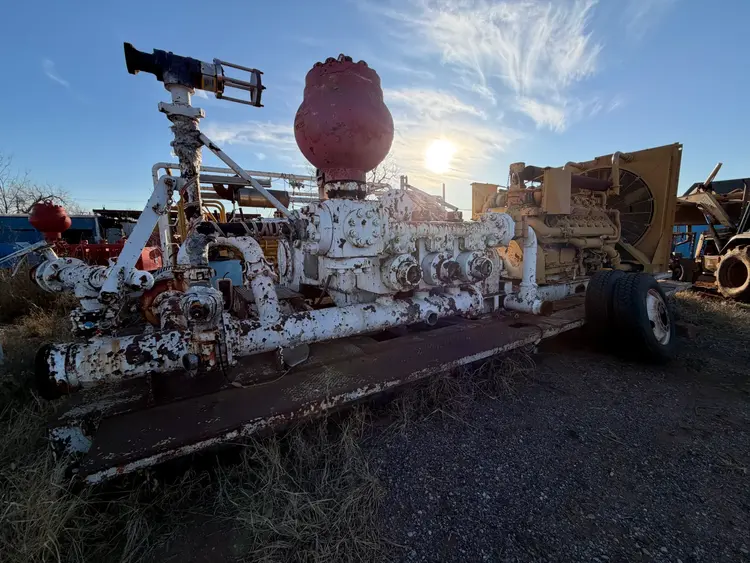 Used GARDNER DENVER CAT 398 Piston Pumps Oklahoma US | Oil The Woodlands Group #1500955