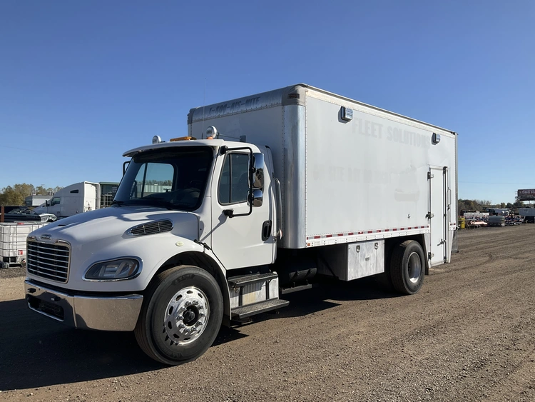 Used 2017 FREIGHTLINER GLIDER KIT Box trucks Michigan US | Miedema Asset Management Group #1579188