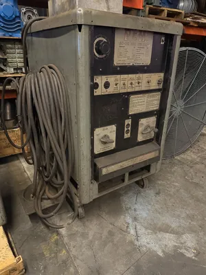 P & H DAR-300HFGW TIG Welder | International Rolling Mills (2)