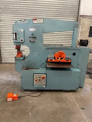 SCOTCHMAN 12012 120 Ton Hydraulic Ironworker