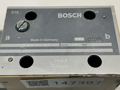 USED BOSCH 0 810 001 825