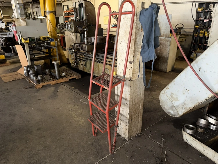 Used _UNKNOWN_ _UNKNOWN_ Ladders Michigan US | Miedema Asset Management Group #1097175