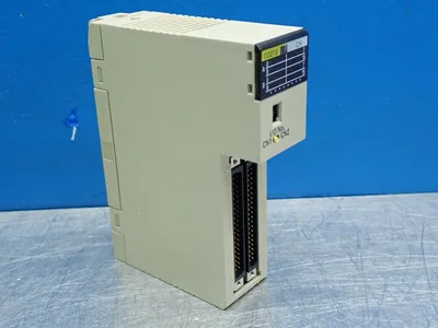 USED OMRON C200HOD219