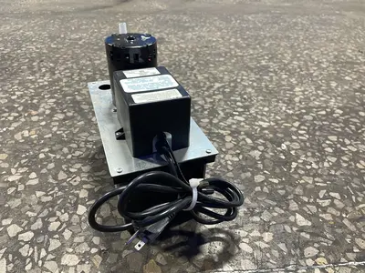 USED LITTLE GIANT PUMP CO VCL24ULS