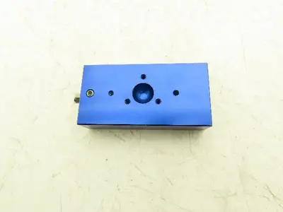 New Way S124002 Air Bearing Flat Rectangular 40mm X 80mm 60PSI M5 X .8 Air Inlet